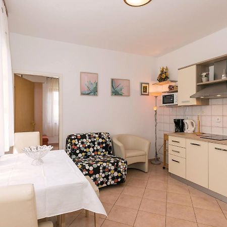 Apartments Graziella Πόρετς Εξωτερικό φωτογραφία