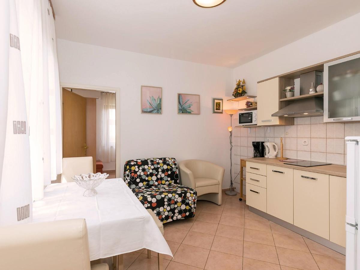 Apartments Graziella Πόρετς Εξωτερικό φωτογραφία