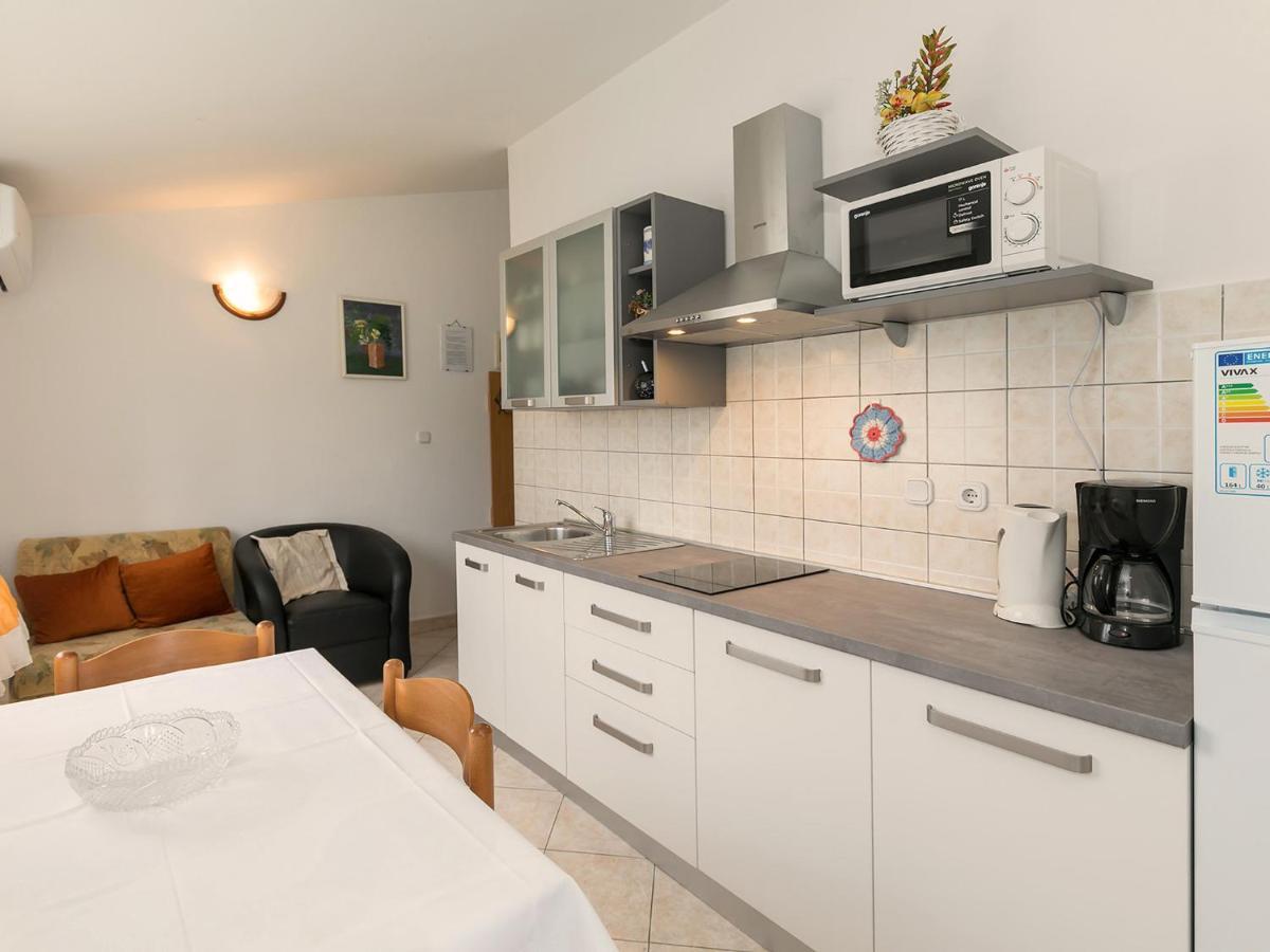Apartments Graziella Πόρετς Εξωτερικό φωτογραφία