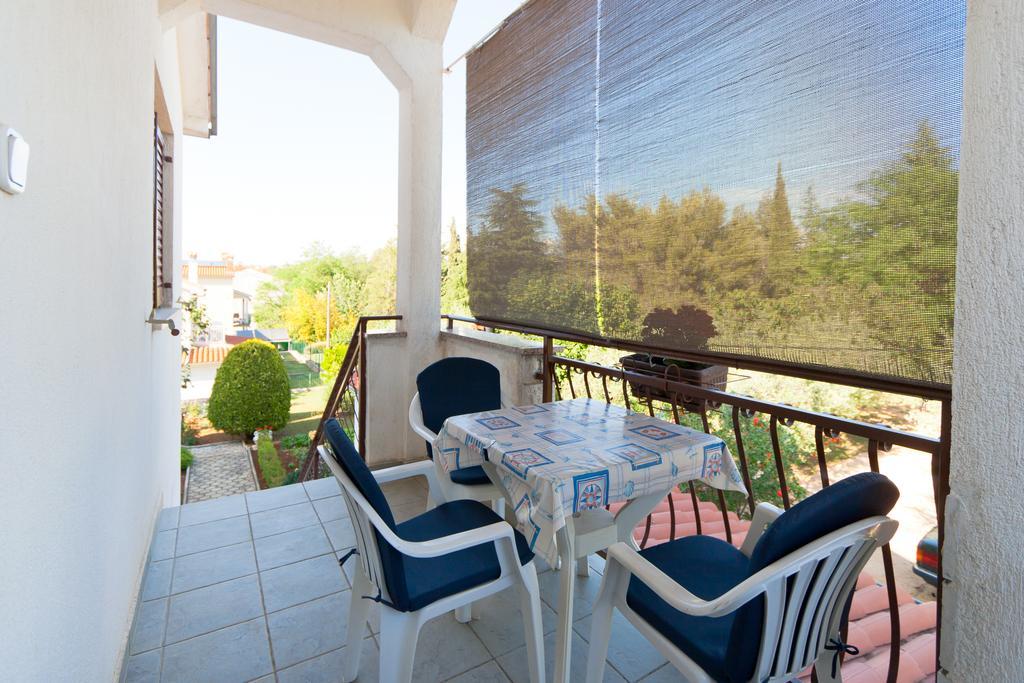 Apartments Graziella Πόρετς Εξωτερικό φωτογραφία