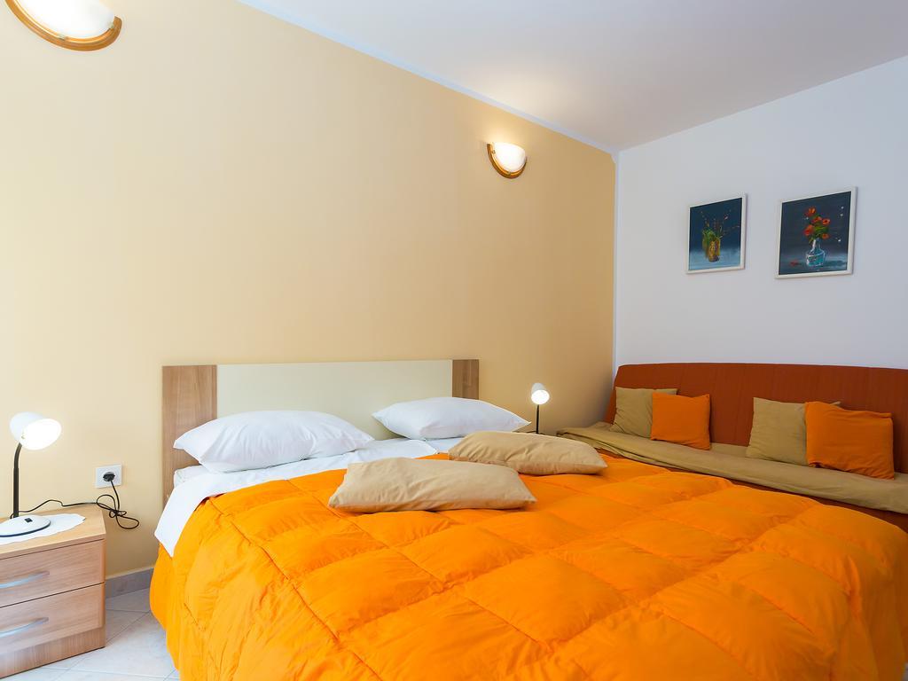 Apartments Graziella Πόρετς Εξωτερικό φωτογραφία